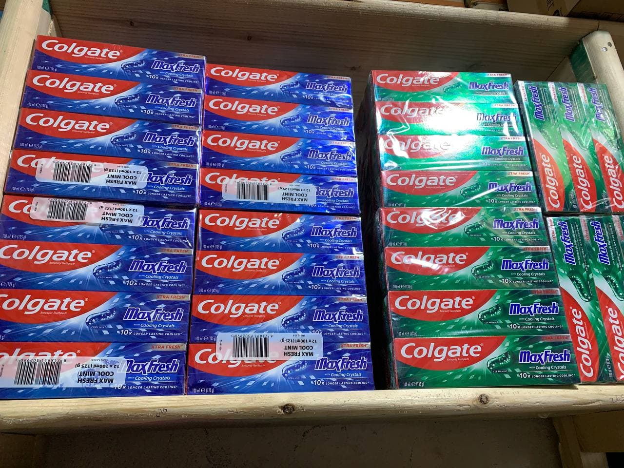 Colgate Max Fresh image